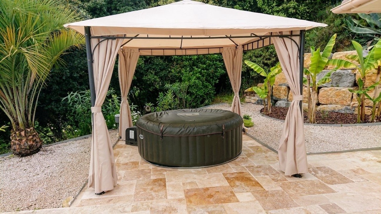 Photo of Patio Balcony in Campagnan