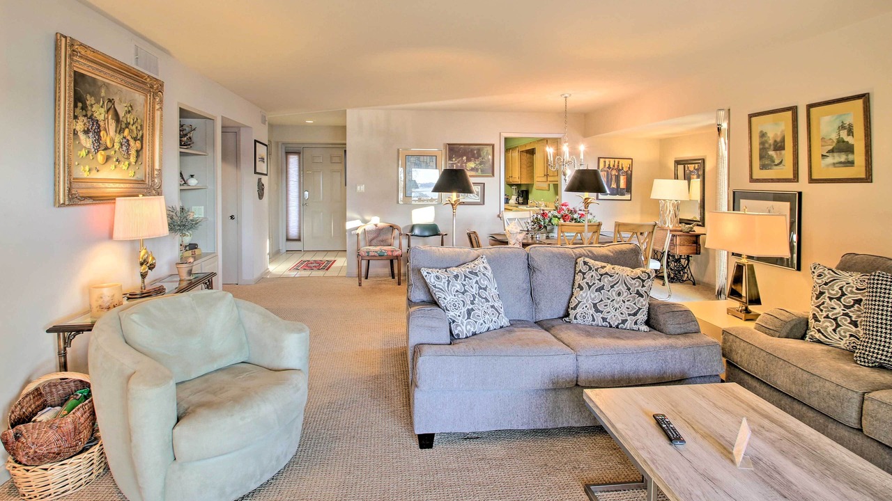 Photo of Livingroom in Mid America