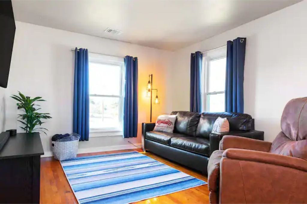 Photo of Livingroom in Brady