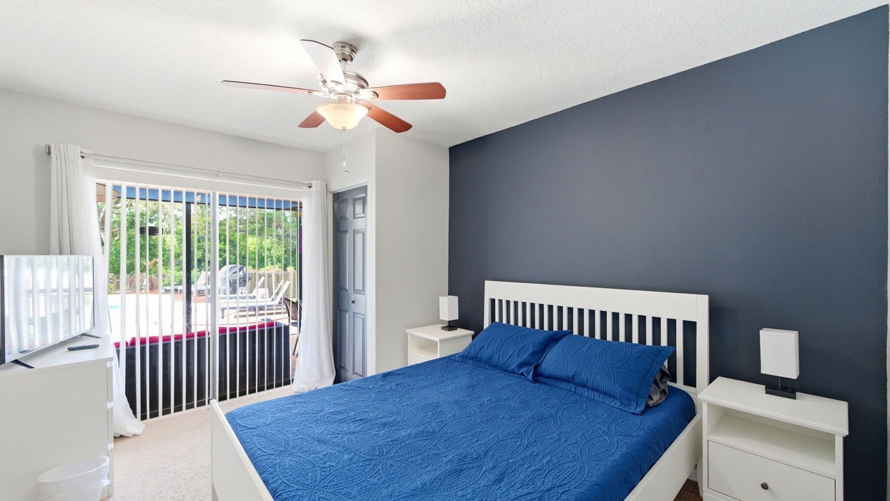 Photo of Bedroom in Rustic Oaks