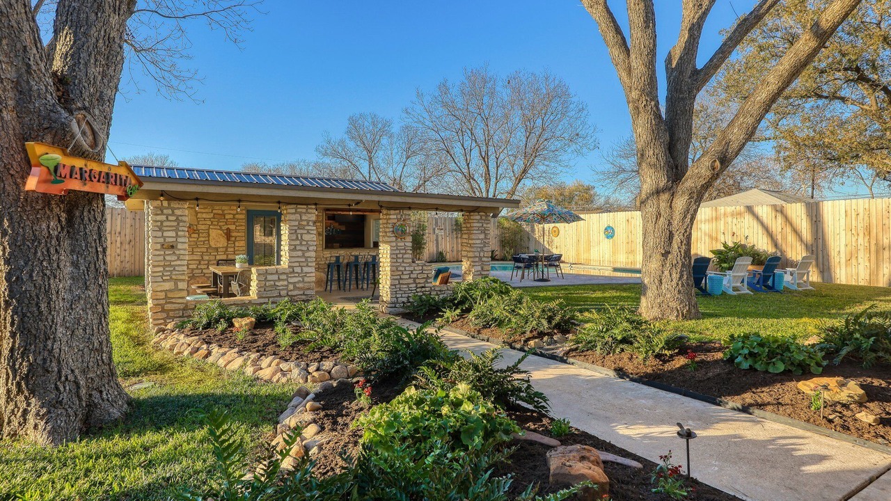 Photo of Outdoor in Walnut Place