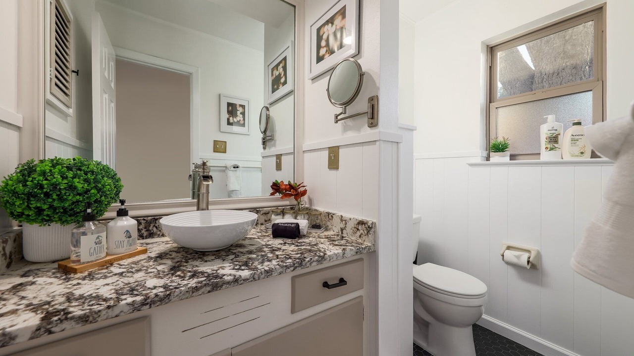 Photo of Bathroom in Walnut Place