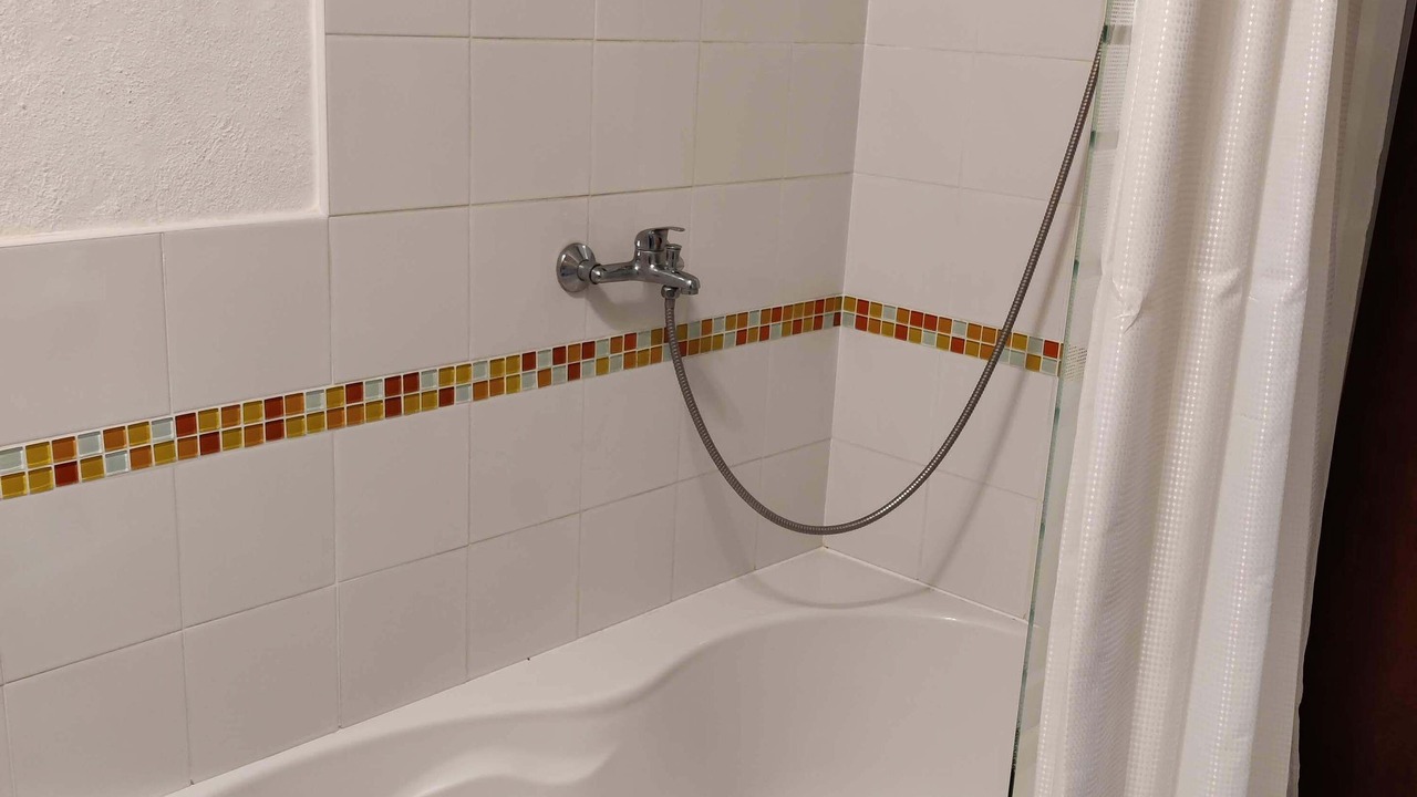 Photo of Bathroom in Frayssinet-le-Gelat