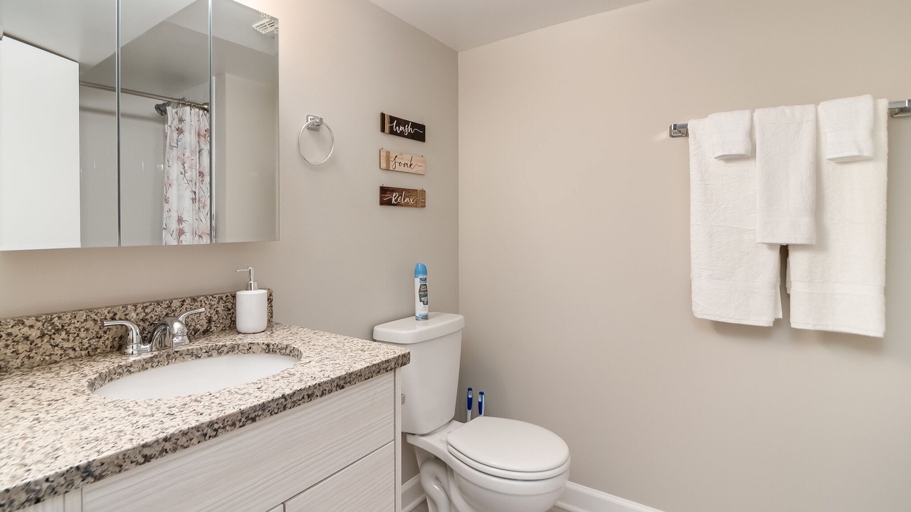 Photo of Bathroom in Elgin