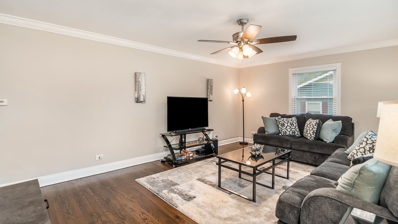 Photo of Livingroom in Elgin