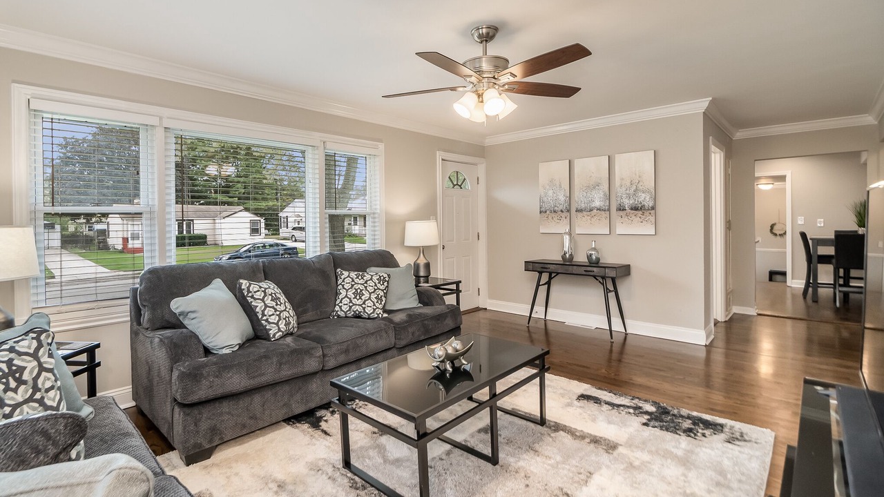 Photo of Livingroom in Elgin