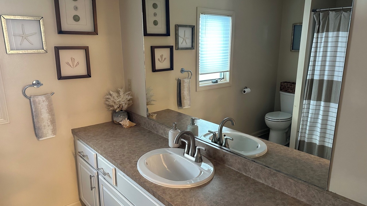 Photo of Bathroom in Sea Breeze