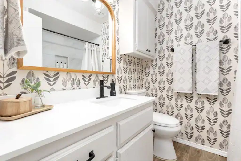 Photo of Bathroom in Moore