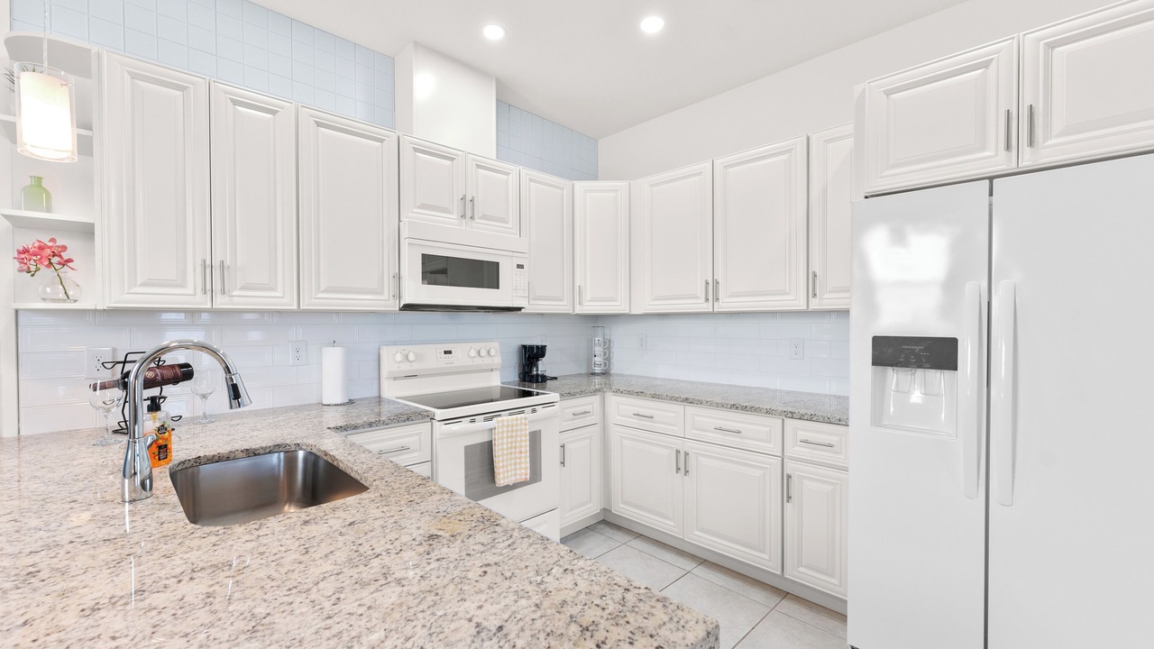 Photo of Kitchen in Bearss Plaza