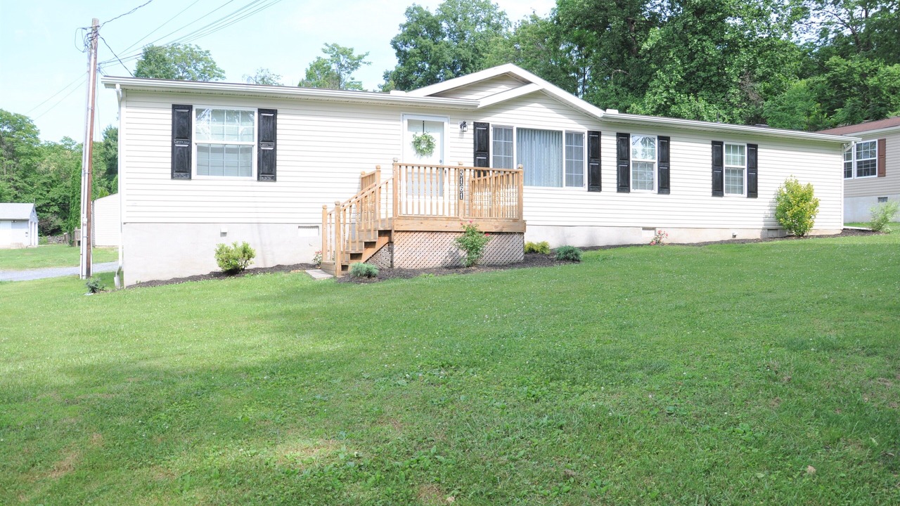 Photo of Outdoor in Elizabethtown