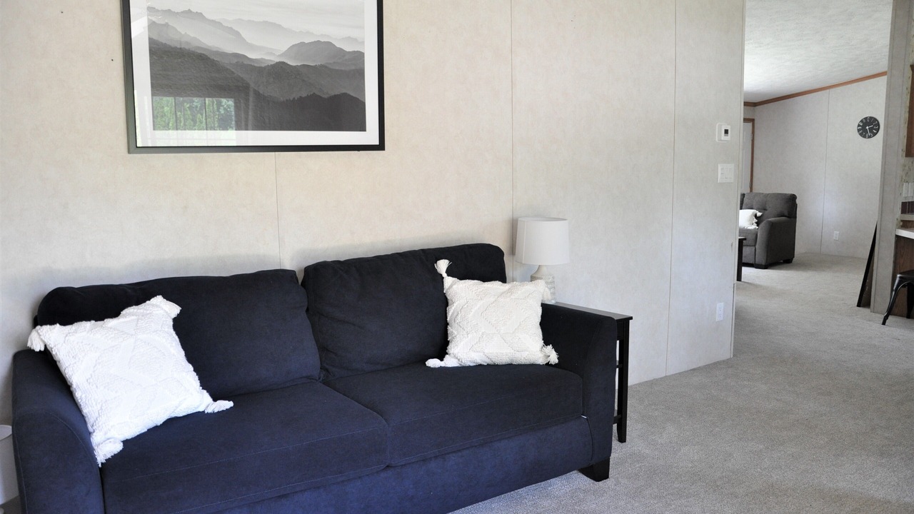 Photo of Livingroom in Elizabethtown