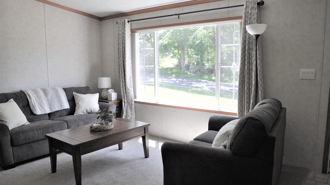 Photo of Livingroom in Elizabethtown