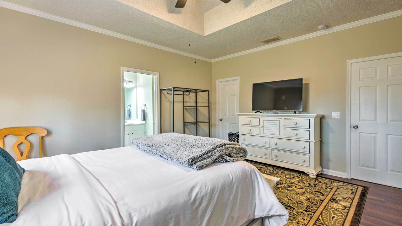 Photo of Bedroom in Euharlee