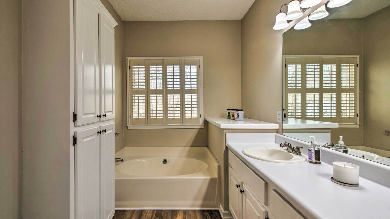 Photo of Bathroom in Euharlee