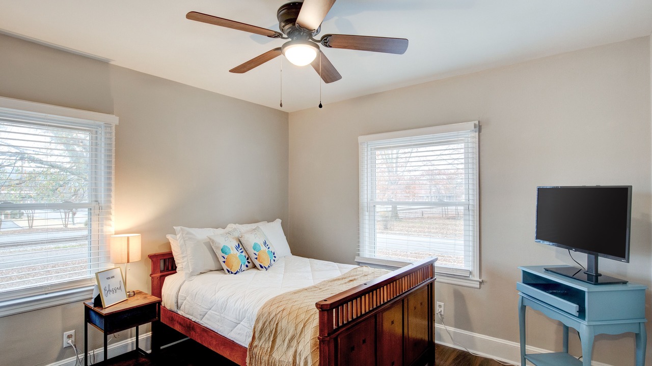 Photo of Bedroom in Mount Berry