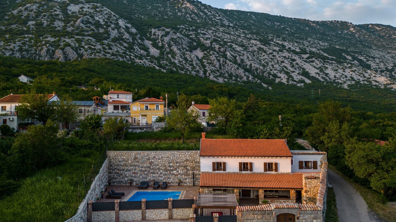 Photo of Outdoor in Drivenik