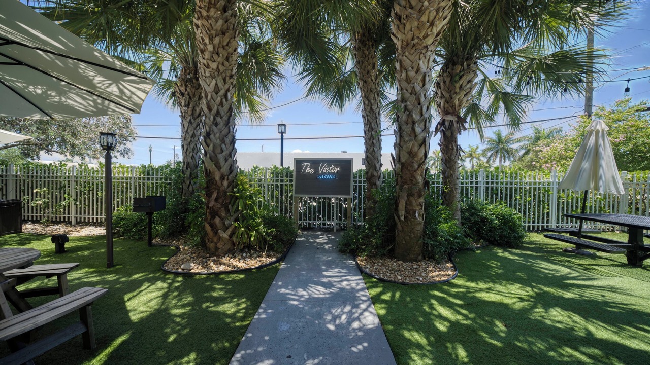 Photo of Outdoor in Central Oakland Park