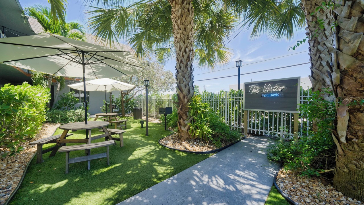 Photo of Outdoor in Central Oakland Park