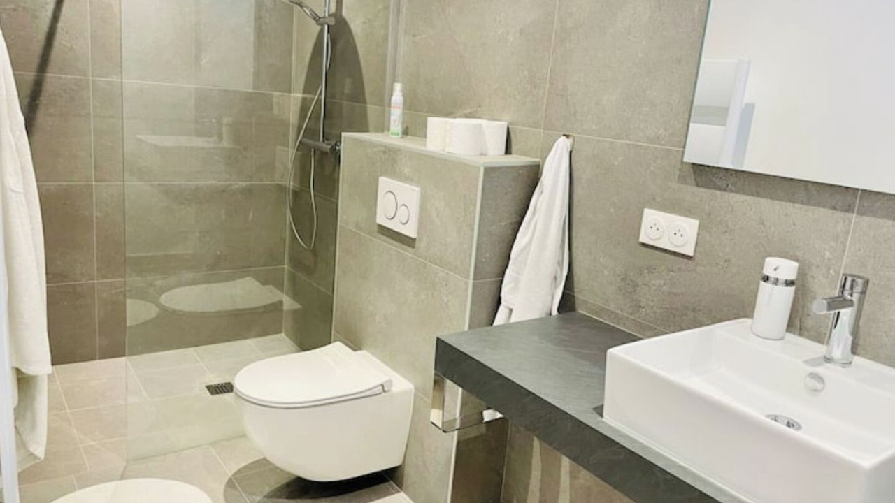 Photo of Bathroom in Juvignac