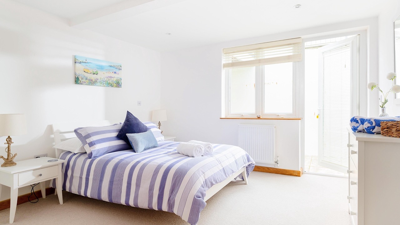 Photo of Bedroom in Lusty Glaze