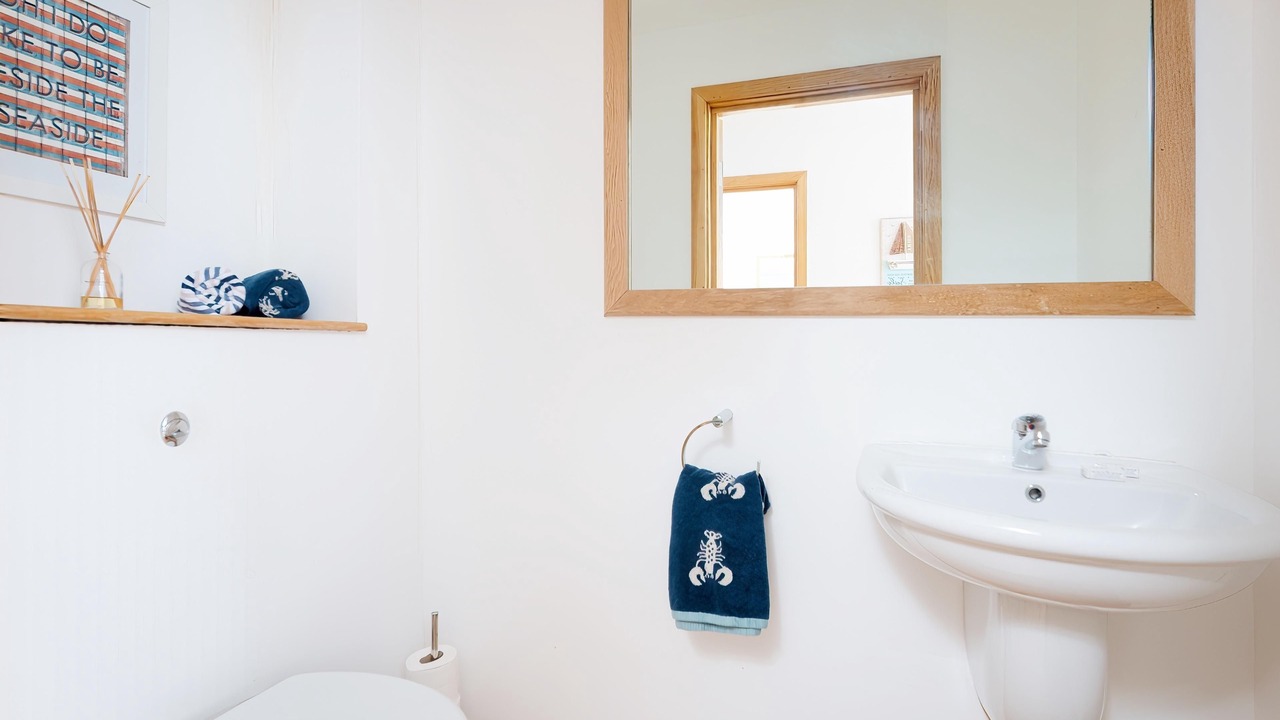 Photo of Bathroom in Lusty Glaze