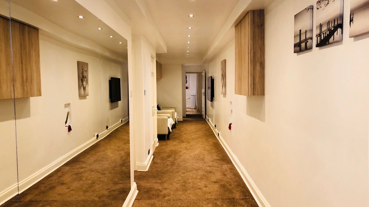 Photo of Others in Pimlico