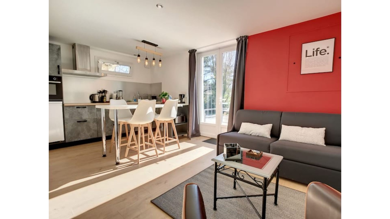 Photo of Livingroom in St-Meme-le-Tenu