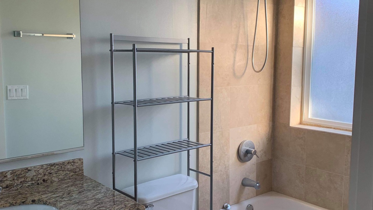 Photo of Bathroom in Cherry Street