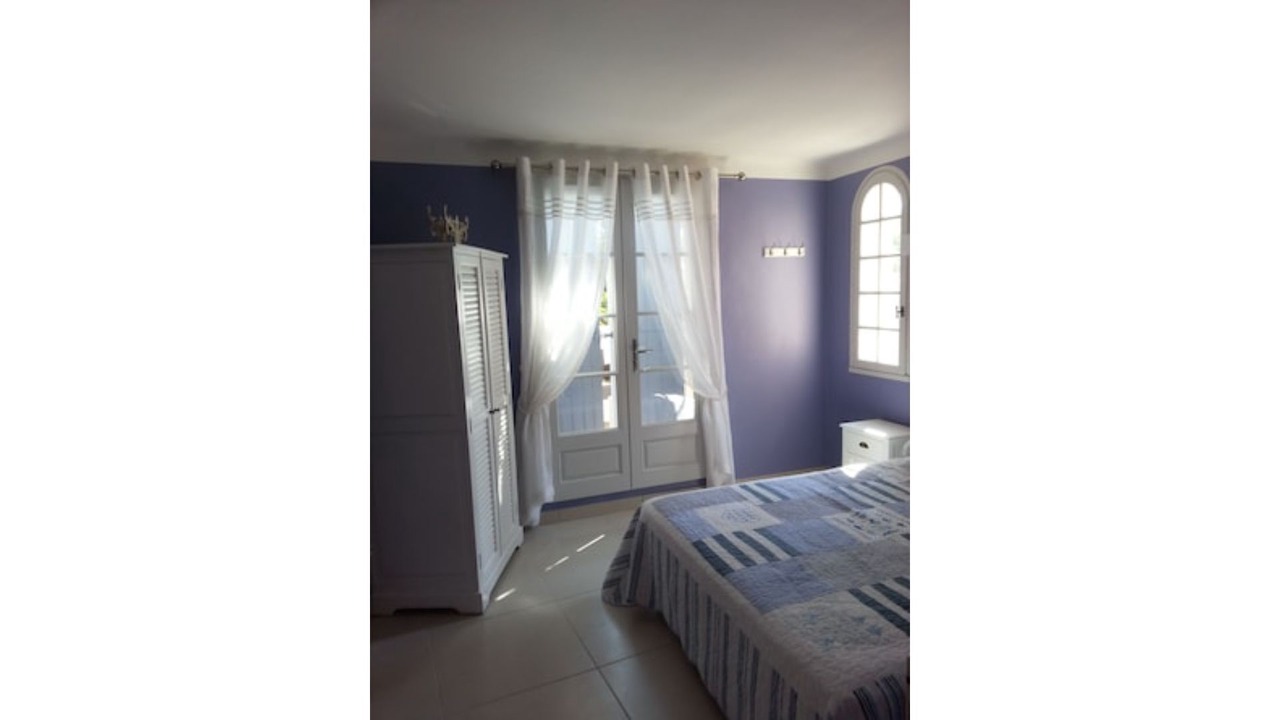 Photo of Bedroom in Chateauneuf-du-Pape
