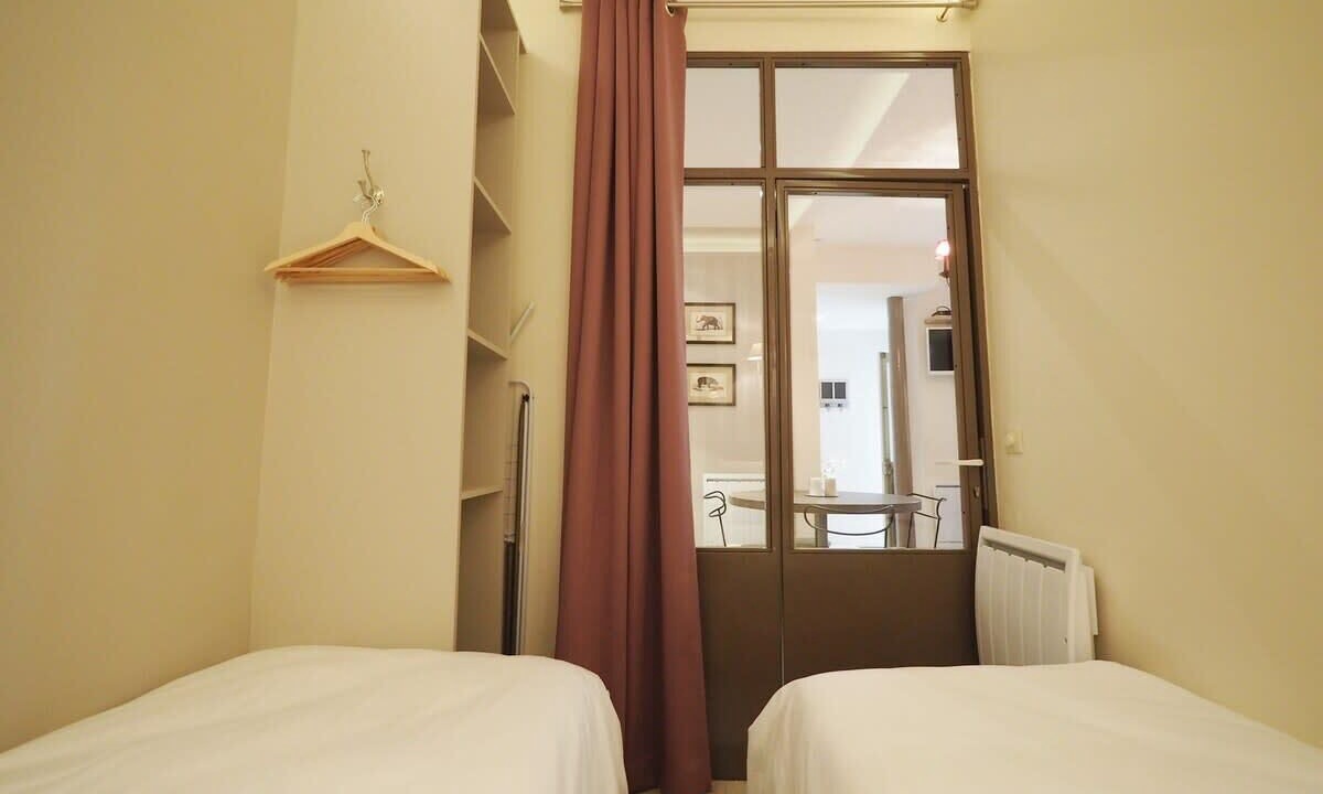 Photo of Bedroom in 6th Arrondissement