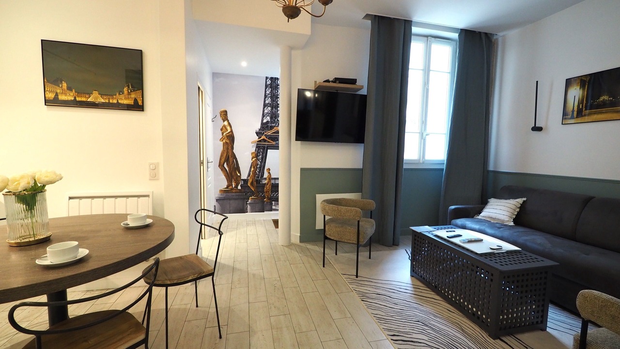 Photo of Livingroom in 6th Arrondissement