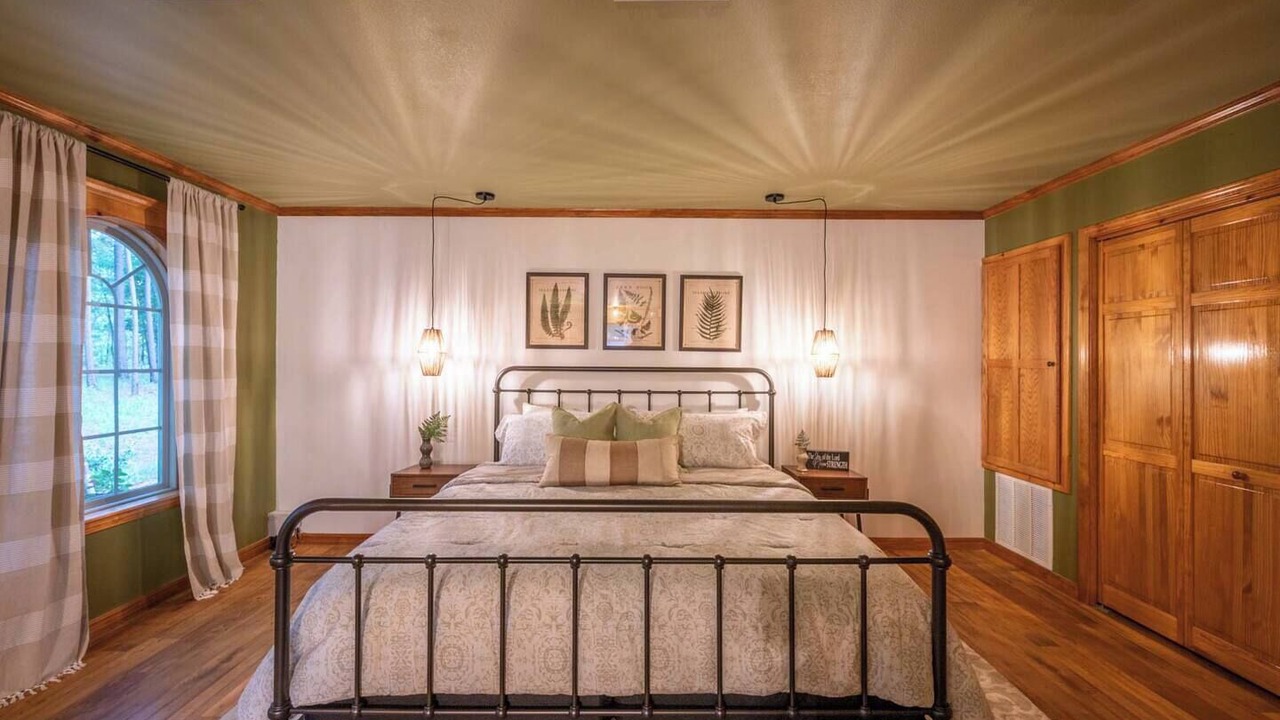 Photo of Bedroom in Broken Bow