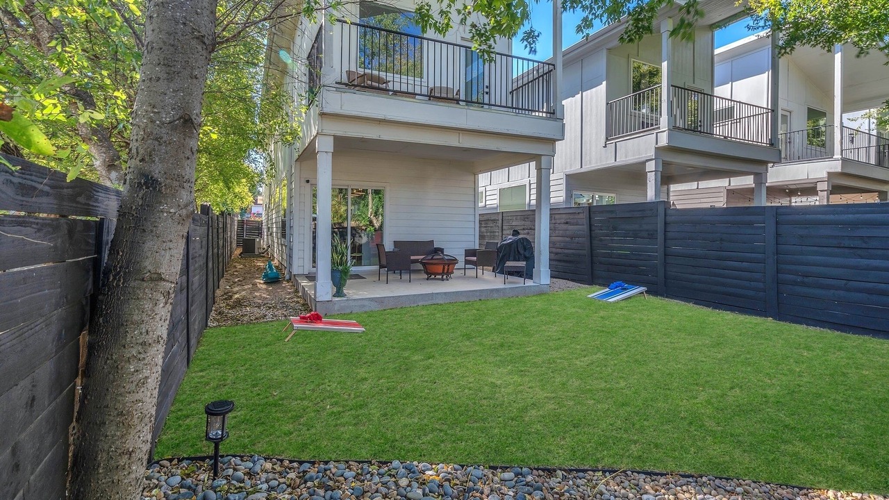 Photo of Patio Balcony in Pecan Valley