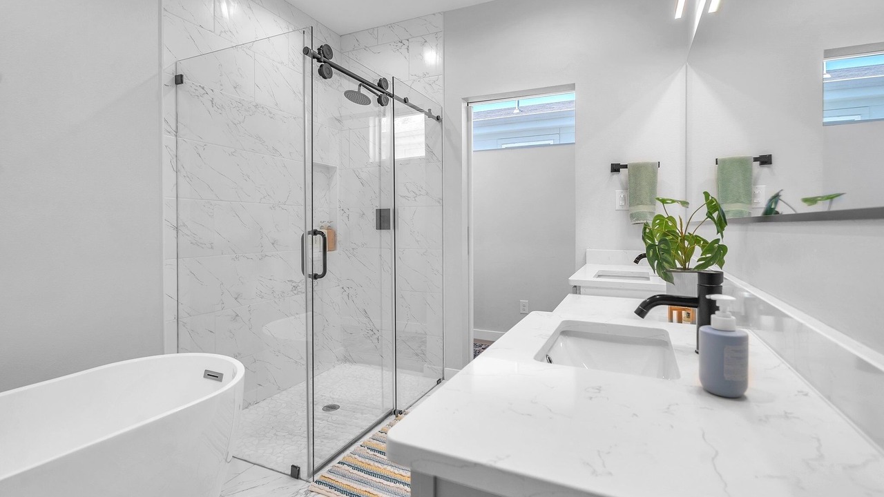 Photo of Bathroom in Pecan Valley
