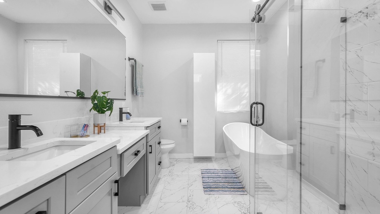 Photo of Bathroom in Pecan Valley