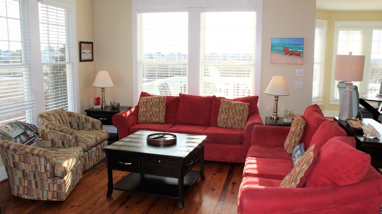Photo of Livingroom in Manteo