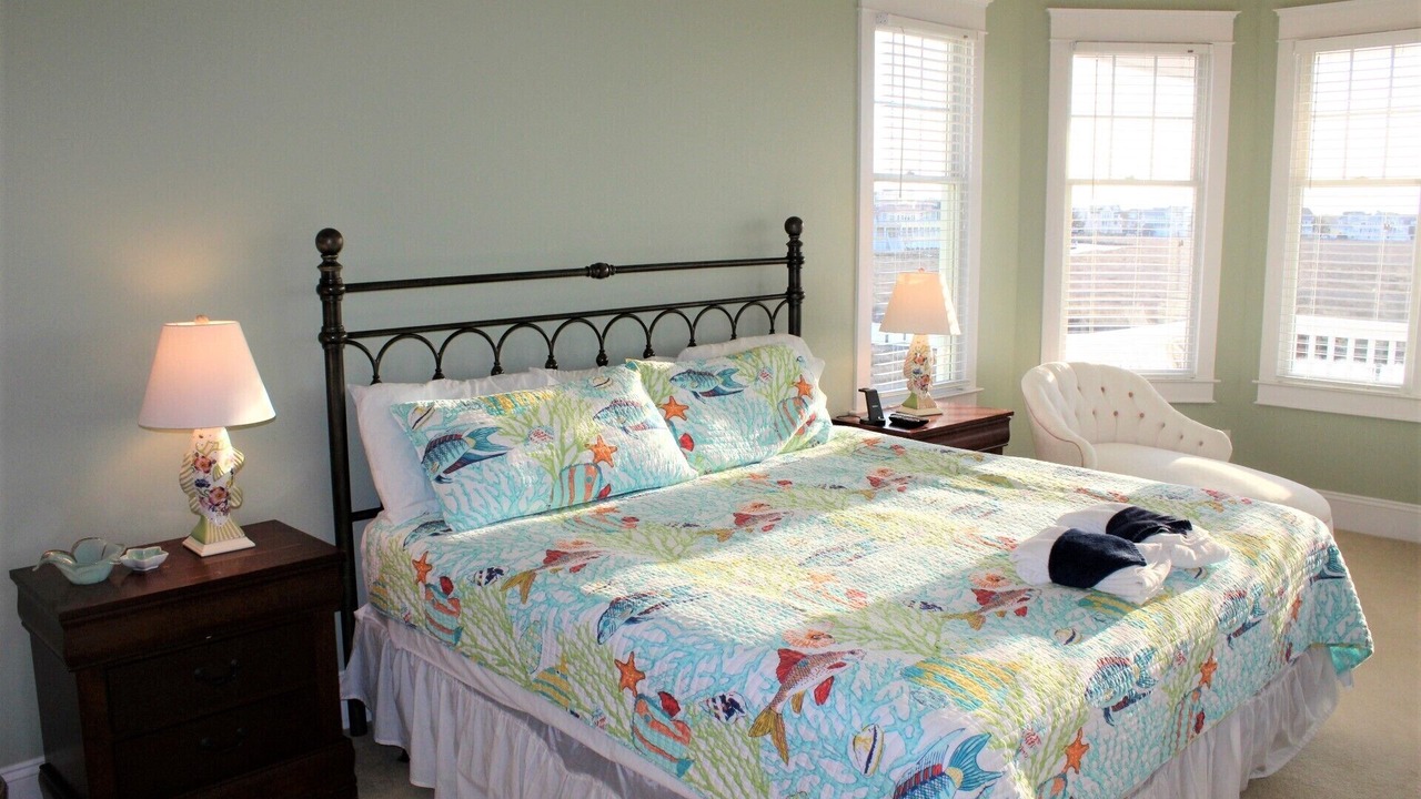 Photo of Bedroom in Manteo