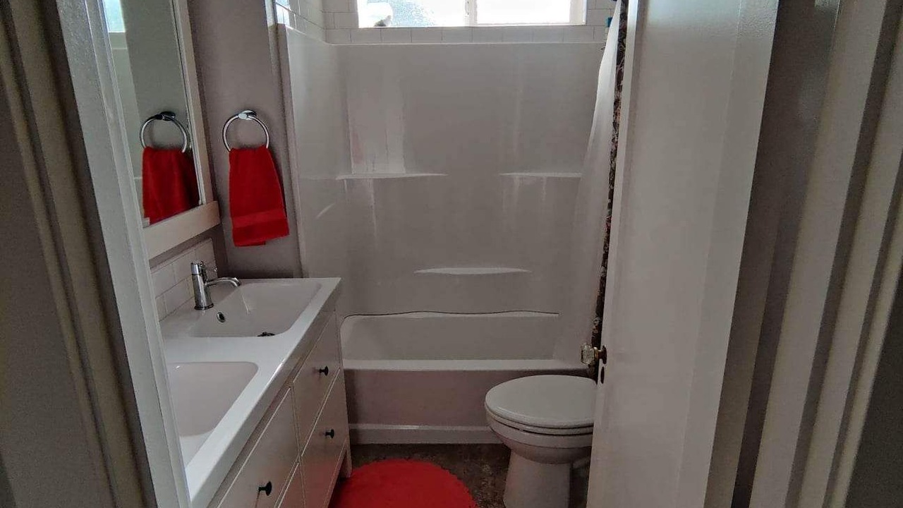 Photo of Bathroom in Fairmount Park