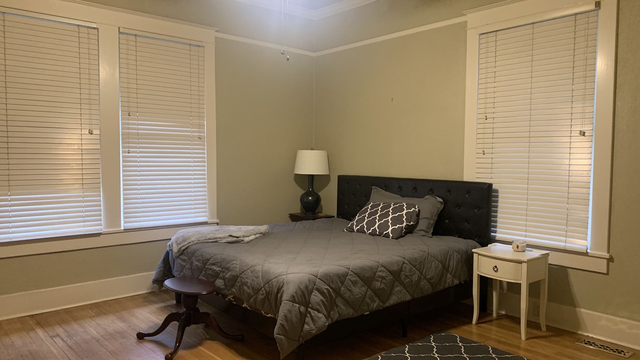 Photo of Bedroom in Russellville
