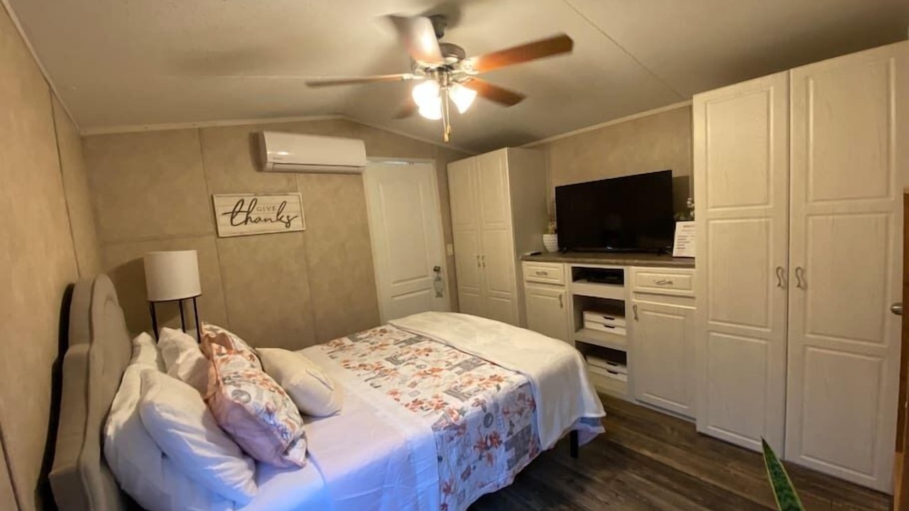 Photo of Bedroom in Austell