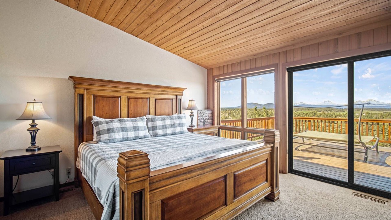 Photo of Bedroom in Redmond