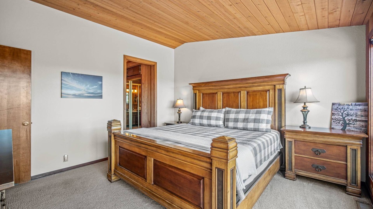 Photo of Bedroom in Redmond