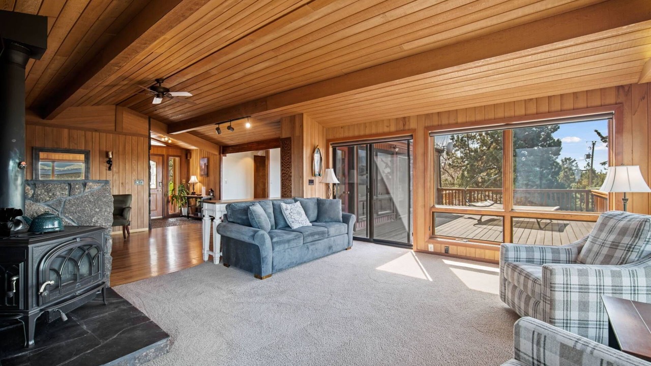 Photo of Livingroom in Redmond