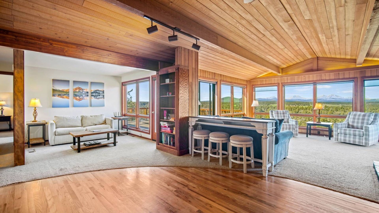 Photo of Livingroom in Redmond