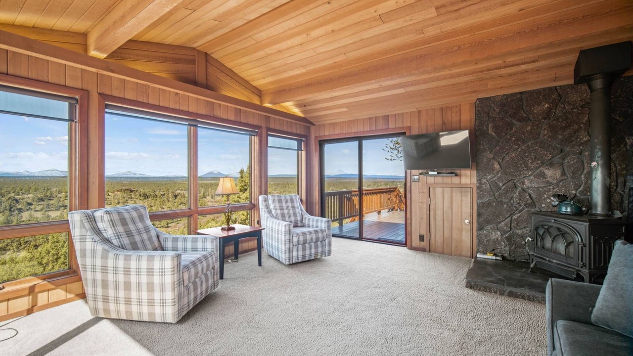 Photo of Livingroom in Redmond