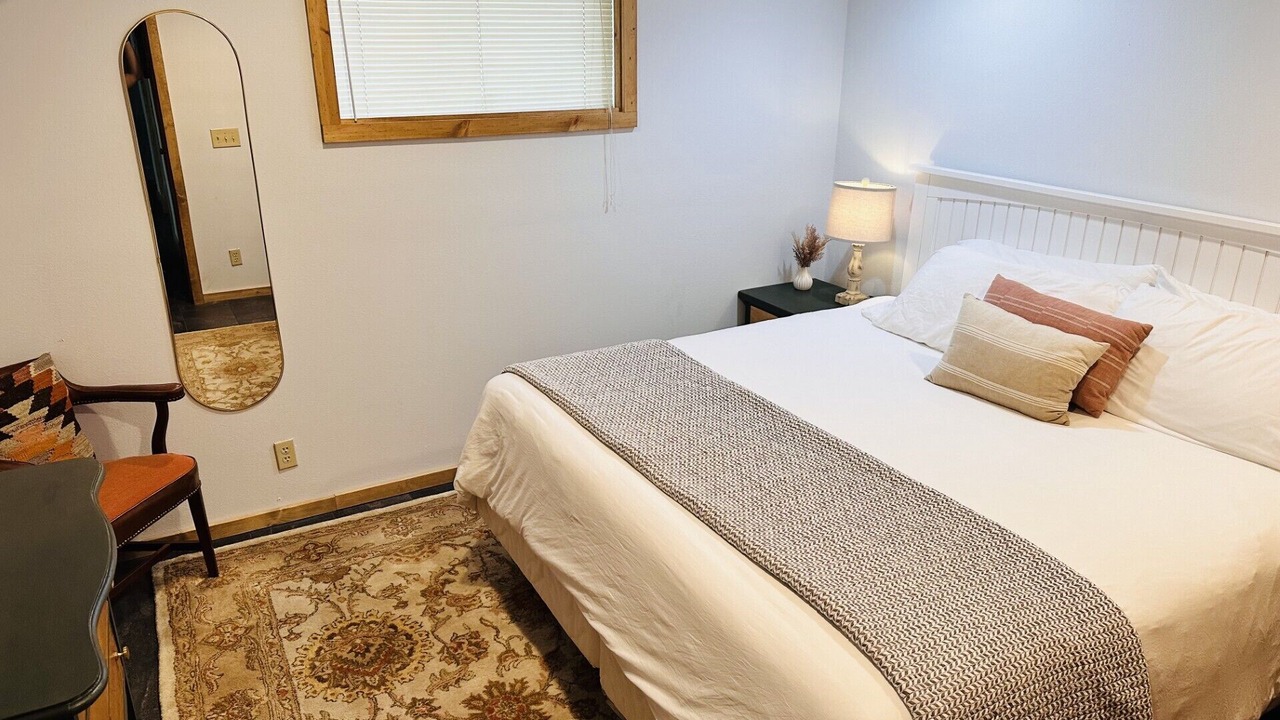 Photo of Bedroom in Rogers
