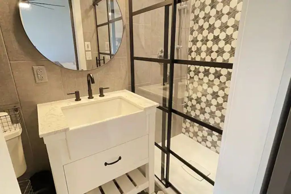 Photo of Bathroom in Oriental