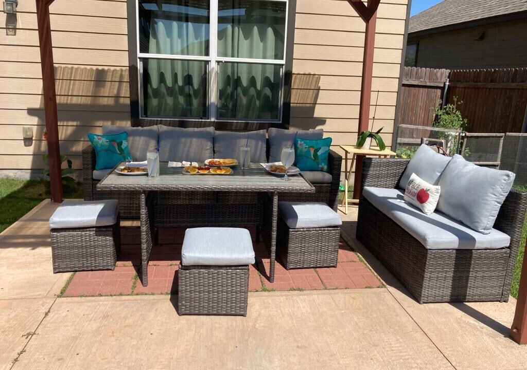 Photo of Patio Balcony in Manor