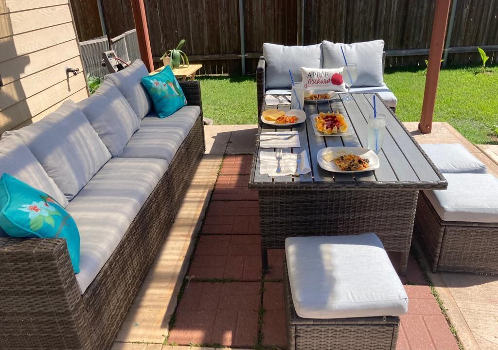 Photo of Outdoor in Manor