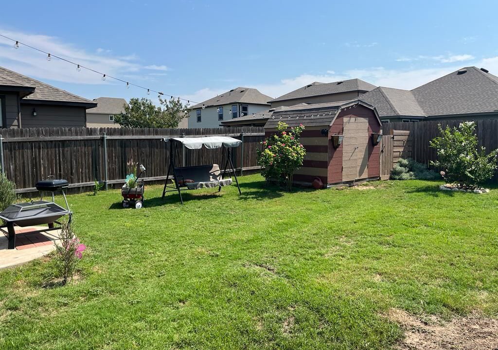 Photo of Outdoor in Manor